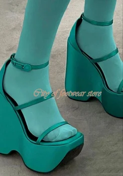 Женские босоножки на атласной платформе и очень высоком каблуке с цветастым ремешком на щиколотке, Босоножки с открытым носком, новые роскошные дизайнерские туфли для подиума 2022