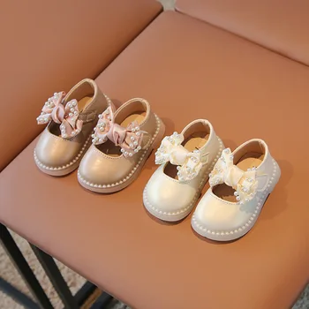 Обувь для новорожденных, красивая обувь для девочек с узлом-бабочкой, окаймленная бисером, противоскользящая обувь для ходьбы на резиновой подошве.
